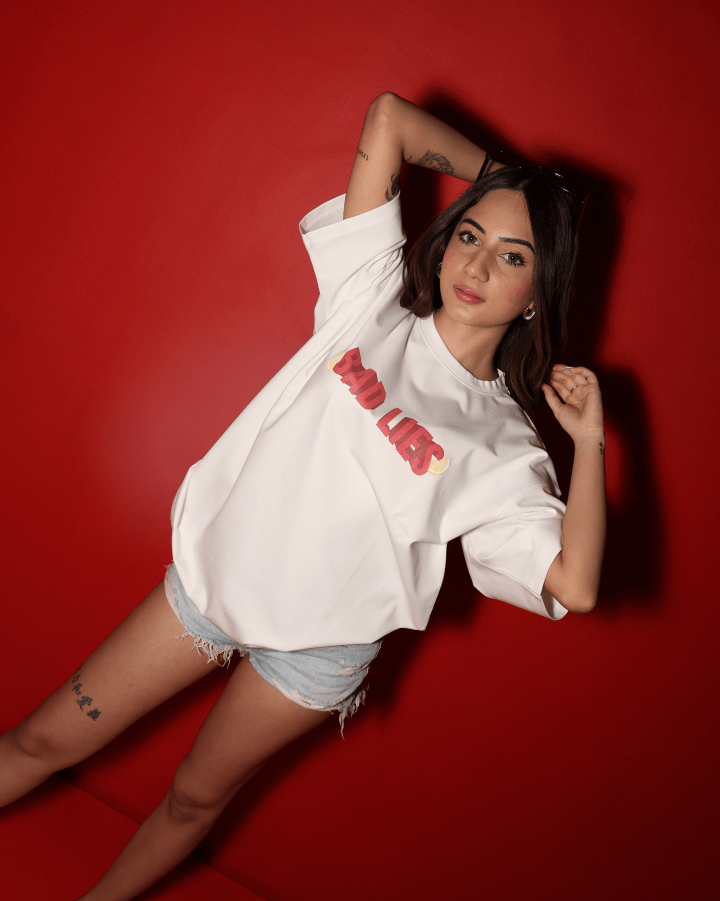 CMON JUST ONE [WHITE] - Bad Lies