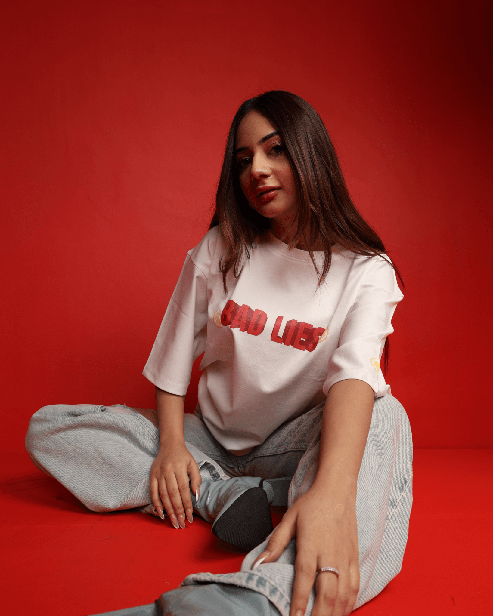 CMON JUST ONE [WHITE] - Bad Lies