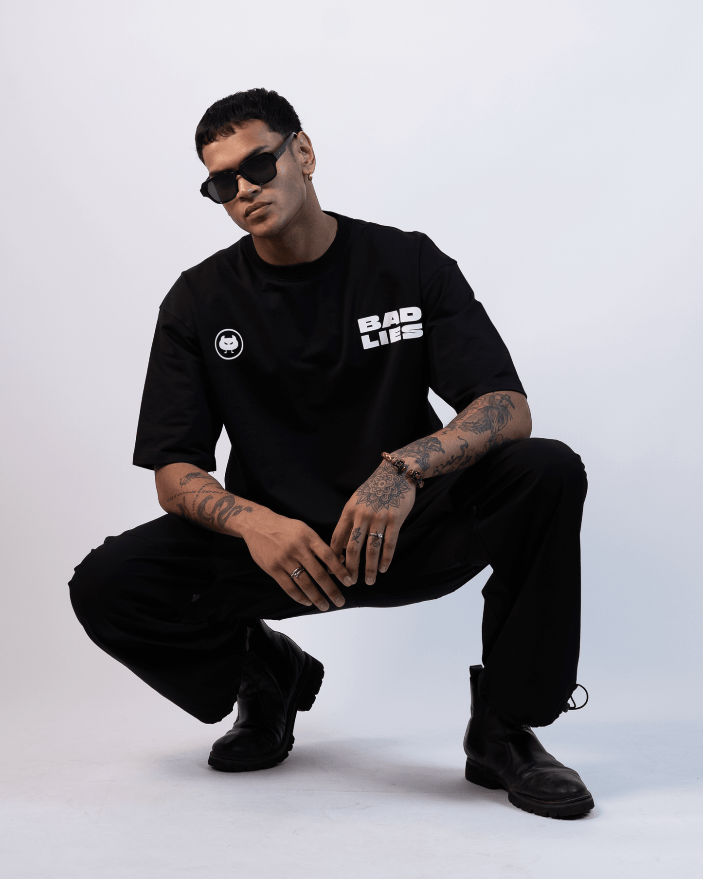 HUNGRY FOR TECHNO (BLACK) - Bad Lies