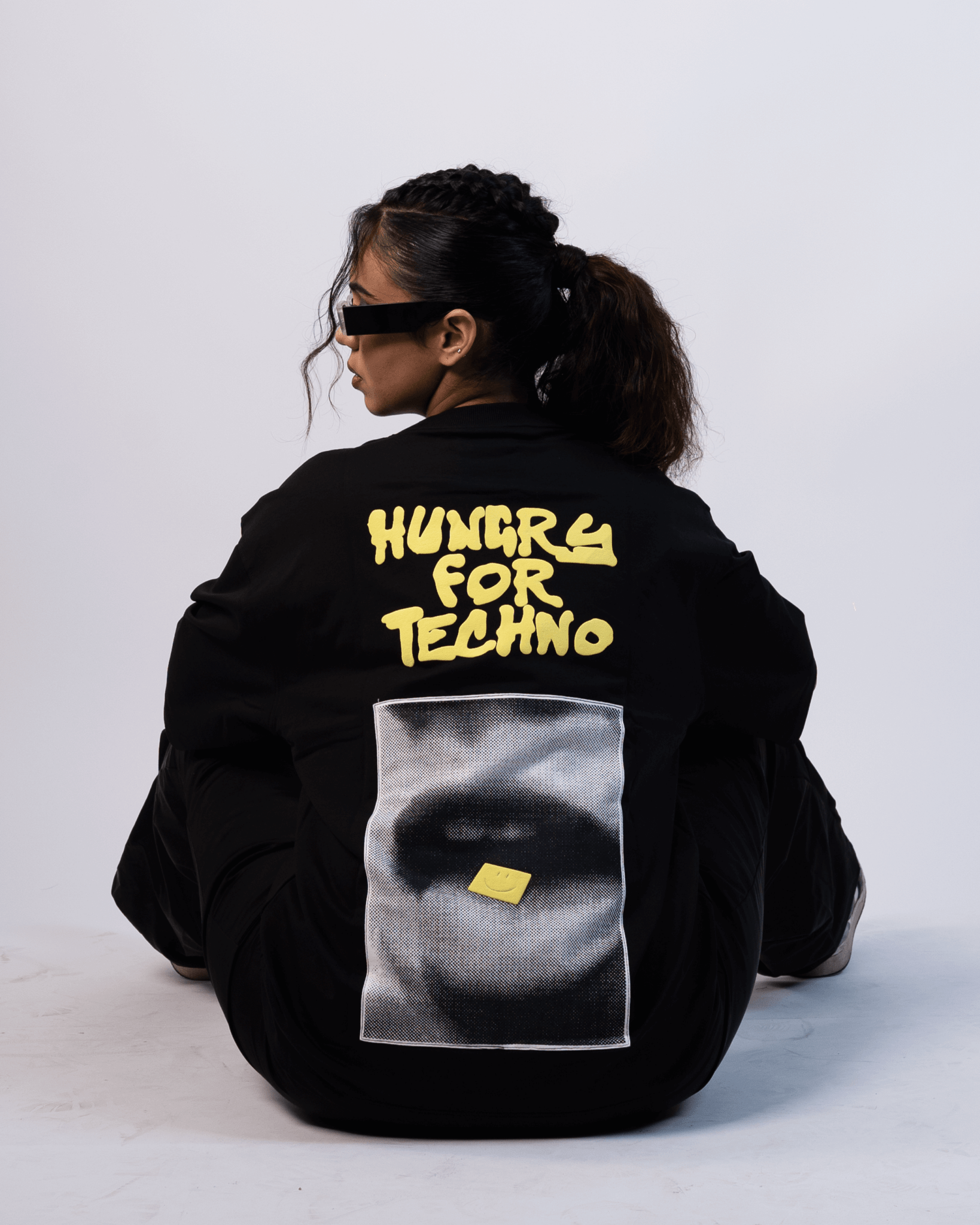 HUNGRY FOR TECHNO (BLACK) - Bad Lies